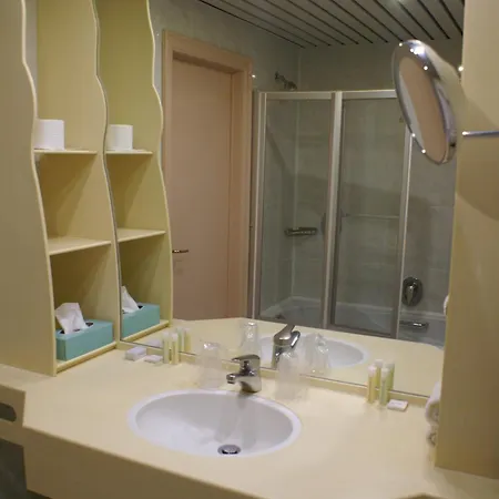 Bero Hotel 4*