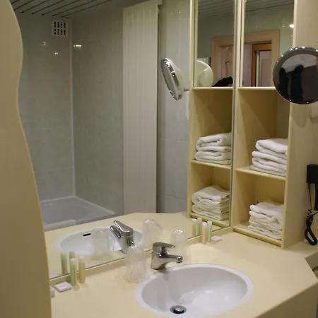 Bero Hotel 4*